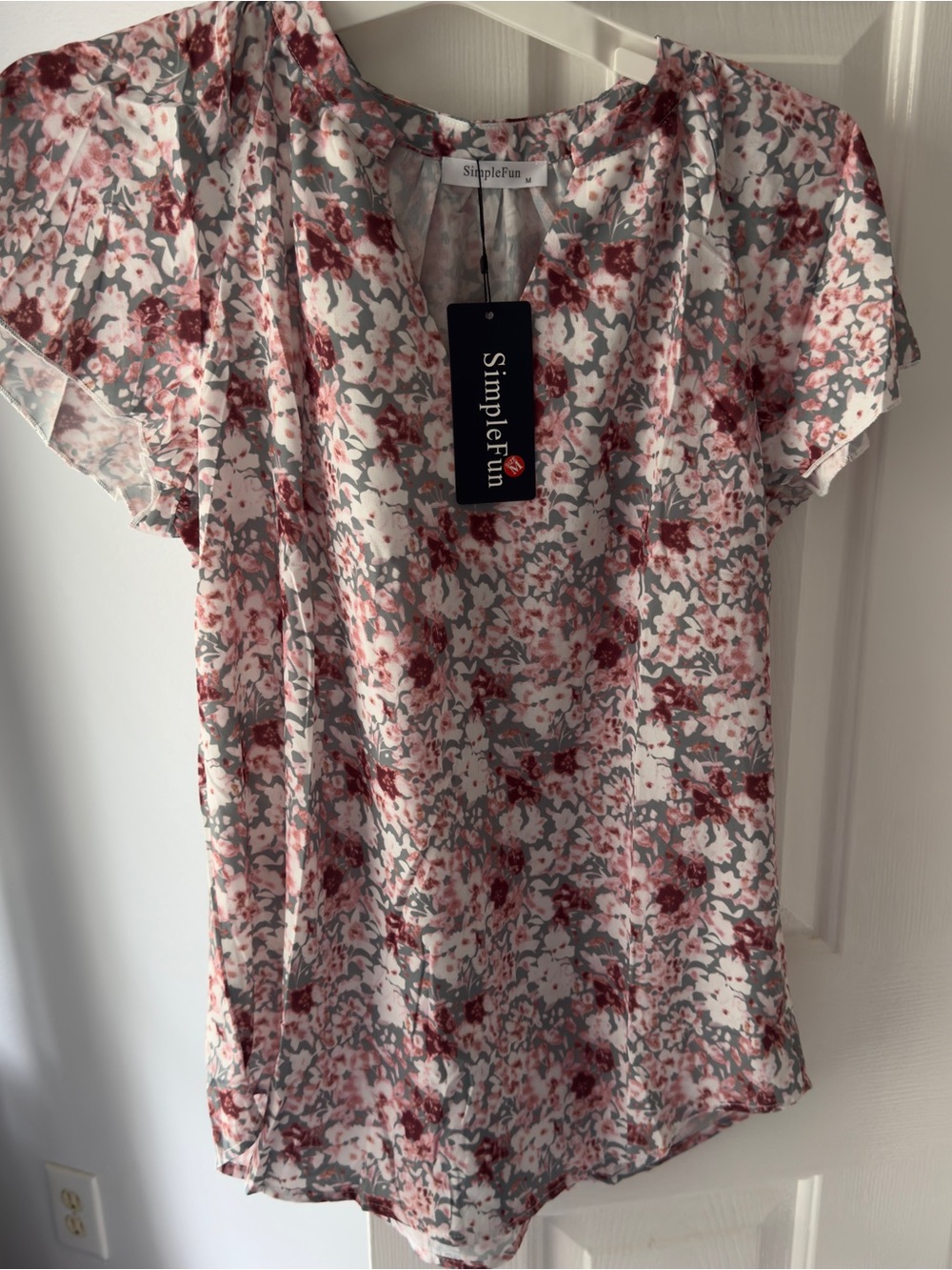 Simple Floral Short-Sleeve Blouse in Pink and Gray